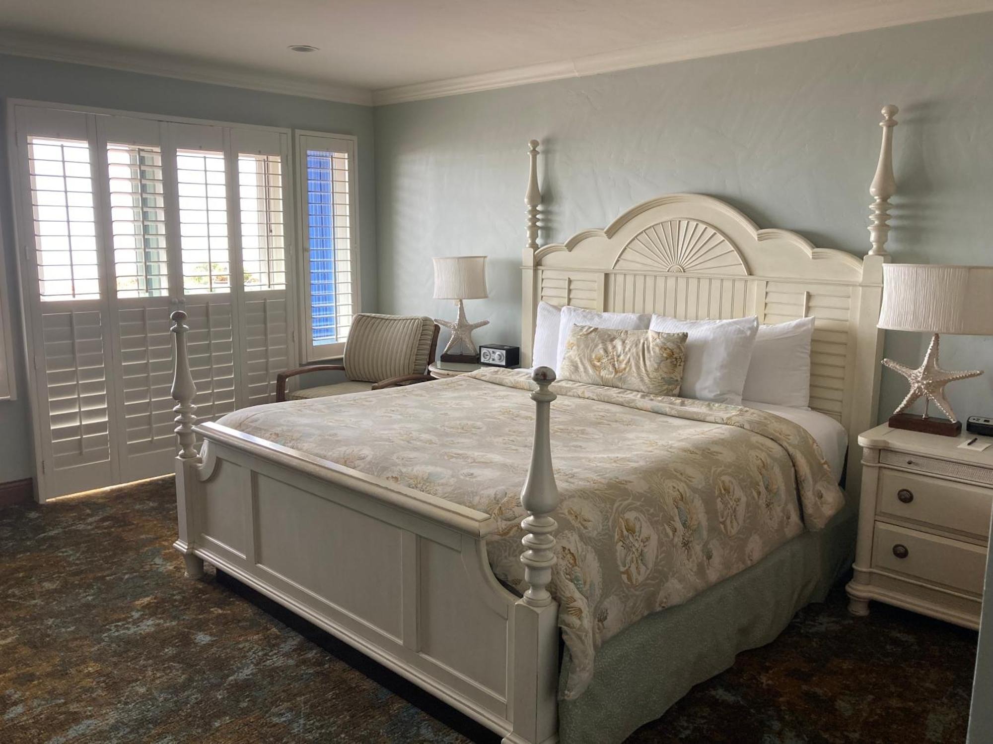 Inn Blue Dolphin Cambria