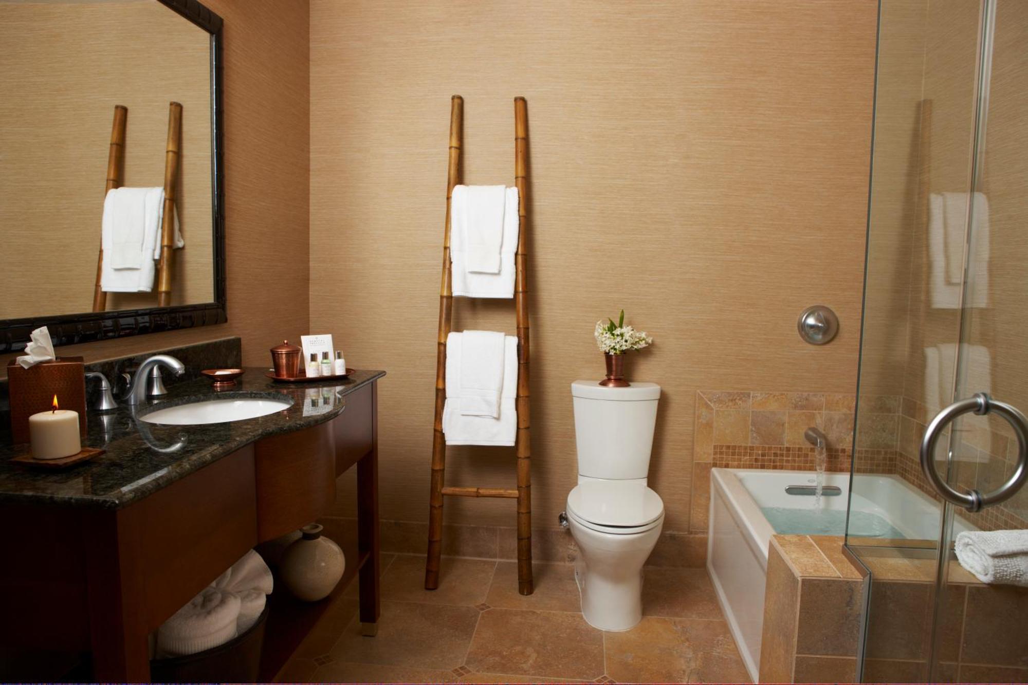 Blue Dolphin 4* Cambria