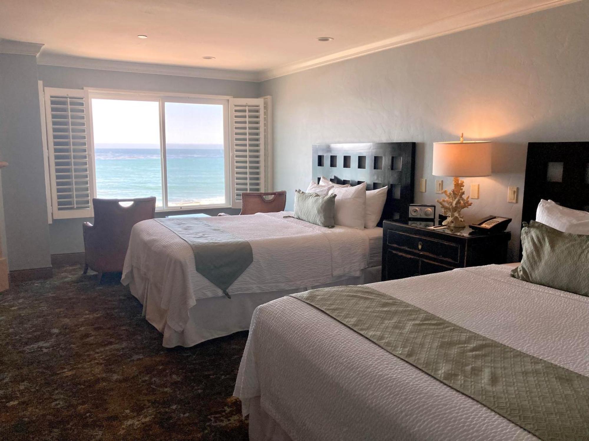 Blue Dolphin 4* Cambria