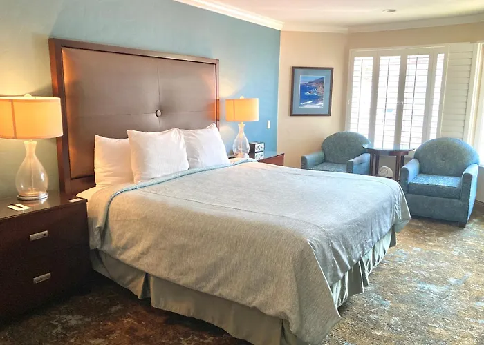 Blue Dolphin Inn