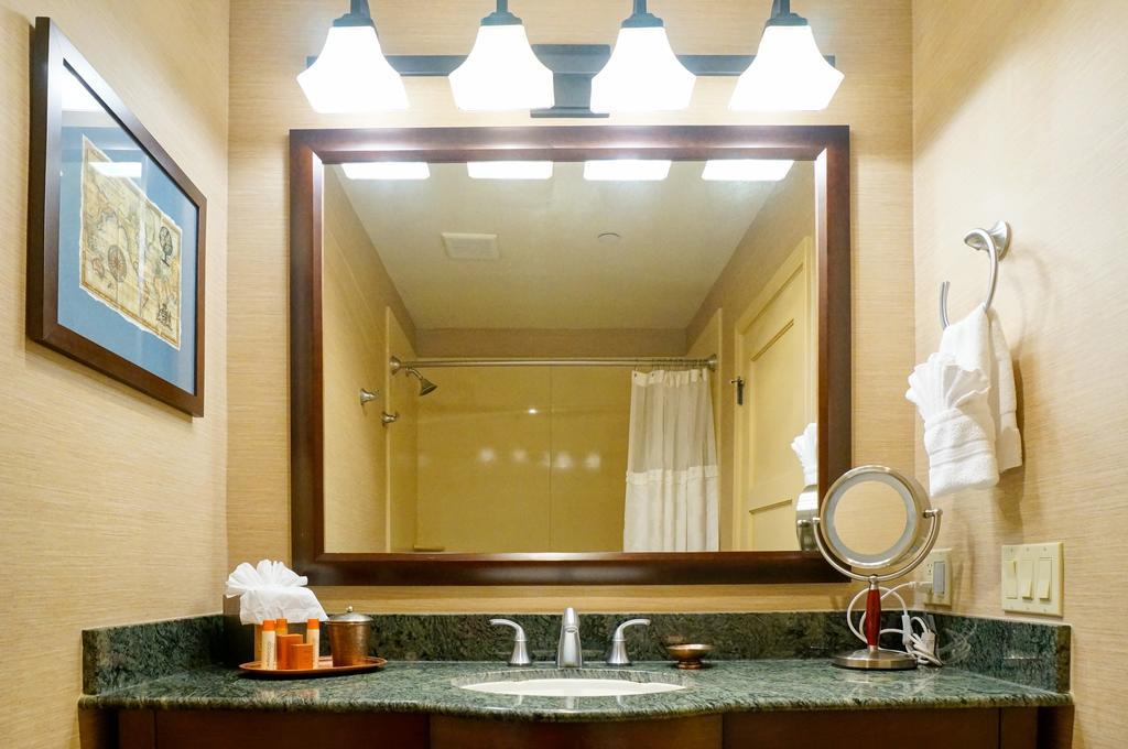 Blue Dolphin Inn 4*